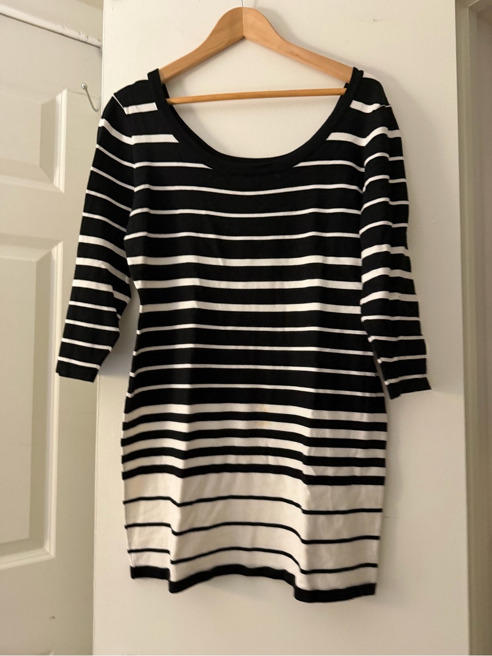 Xhilaration Black and White Striped Scoop Neck Long Sleeve Dress